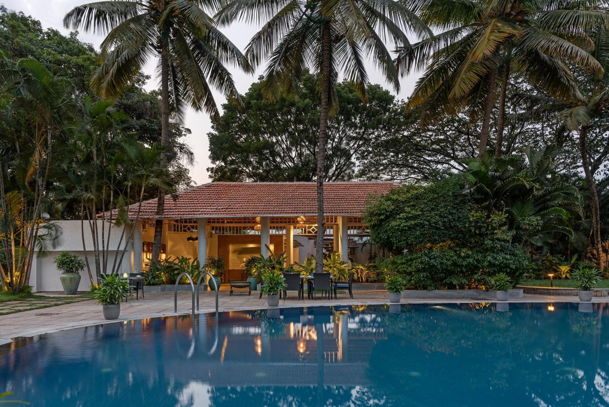 Southern Star,מייזור מראה חיצוני תמונה The swimming pool at the hotel