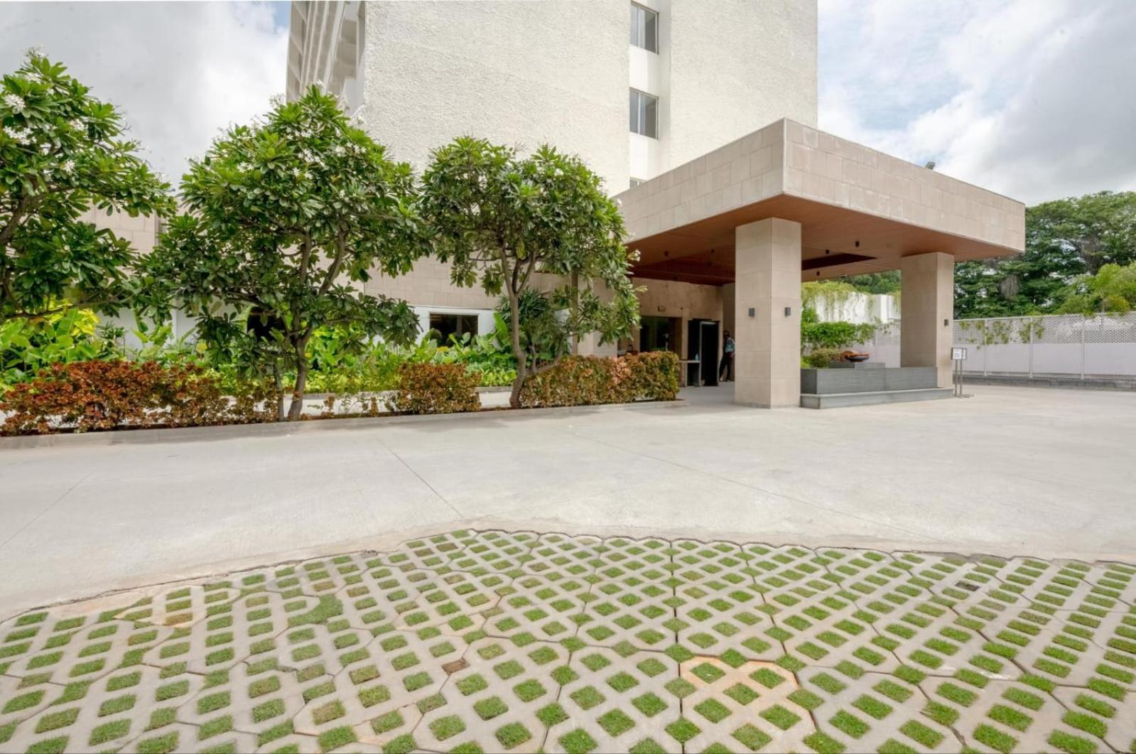 Southern Star,מייזור מראה חיצוני תמונה The main entrance of the hotel